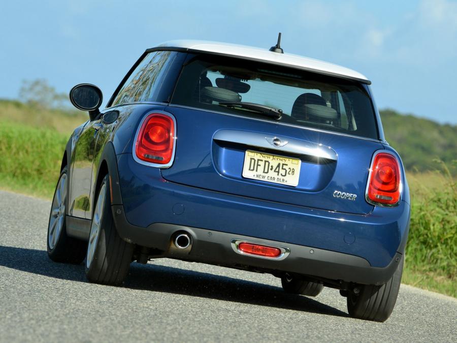  Mini Cooper 2014 года  (US) (фото 11 из 30)